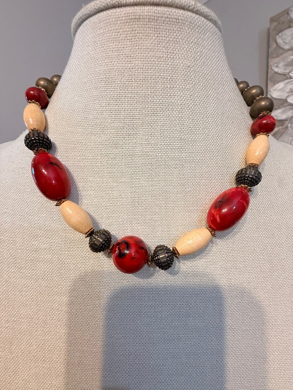 Vintage Paula Wood & Lucite Statement Bead Necklace 18”